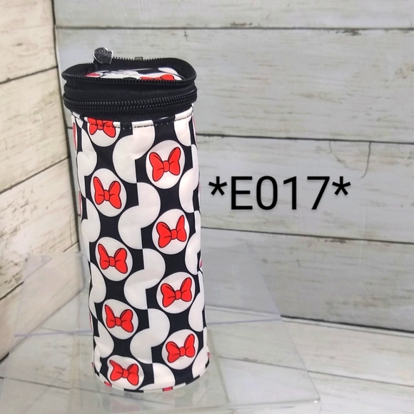 Disney Baby: Red Black White Baby Bottle Bag Minnie Bow Pattern (8"t x 3.5"w) - Picture 6 of 6